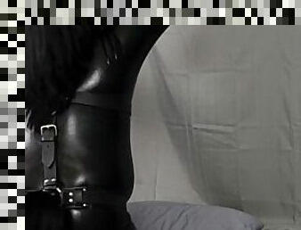 bdsm, slave, latex, bondage, femidom, læder