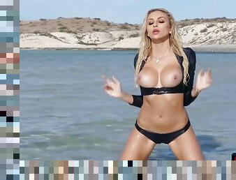 tyłek, duże-cycki, na-zewnątrz, gwiazda-porno, plaża, rozbieranie, blondynka