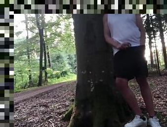 Jerking off behind a tree, no risk - no fun!