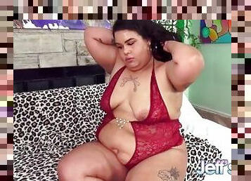 Kinky Man Drills Hot Plump Latina Spooky Fat Brat After a Nice Footjob