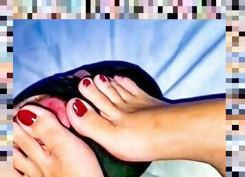 Young femdom student let her friend lick feet and smoke from toes during footjob ????????