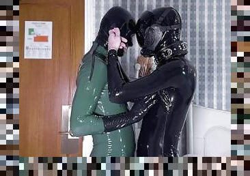 amador, chupanços, tiro-ao-alvo, gay, bdsm, beijando, oral, fetiche, latex, hotel