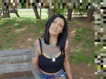 Inked babe pickedup outdoors for sex after sucking dick