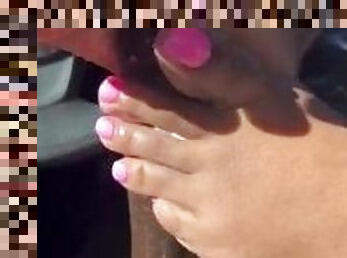 Pink toes ebony car footjob