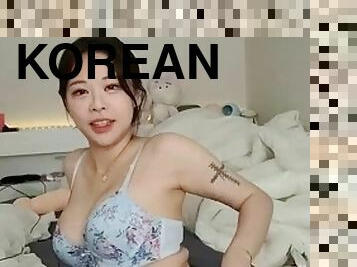 Good-looking Korean female anchor masturbates Korean+BJ live broadcast, ass, stockings, doggy style, Internet celebrity, oral sex, goddess, black s...