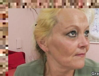 Grand-mère, Poilue, Vieux, Chatte (Pussy), Mature, Granny, Hardcore, Jeune (18+), Blonde, Plus agée