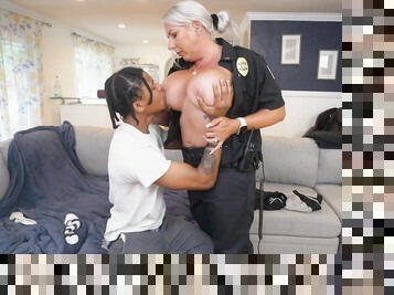 Mature female cop gets laid with young black thug and reaches the orgasm first