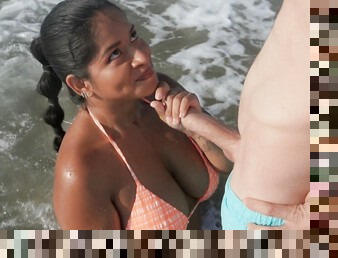 En plein air, Chatte (Pussy), Ejaculation sur le corps, Milf, Hardcore, Latina, Branlette, Plage, Jeune (18+), Ejaculation